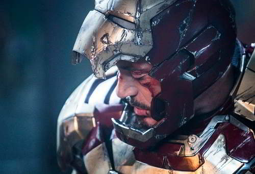 Tony Stark Iron man Robot